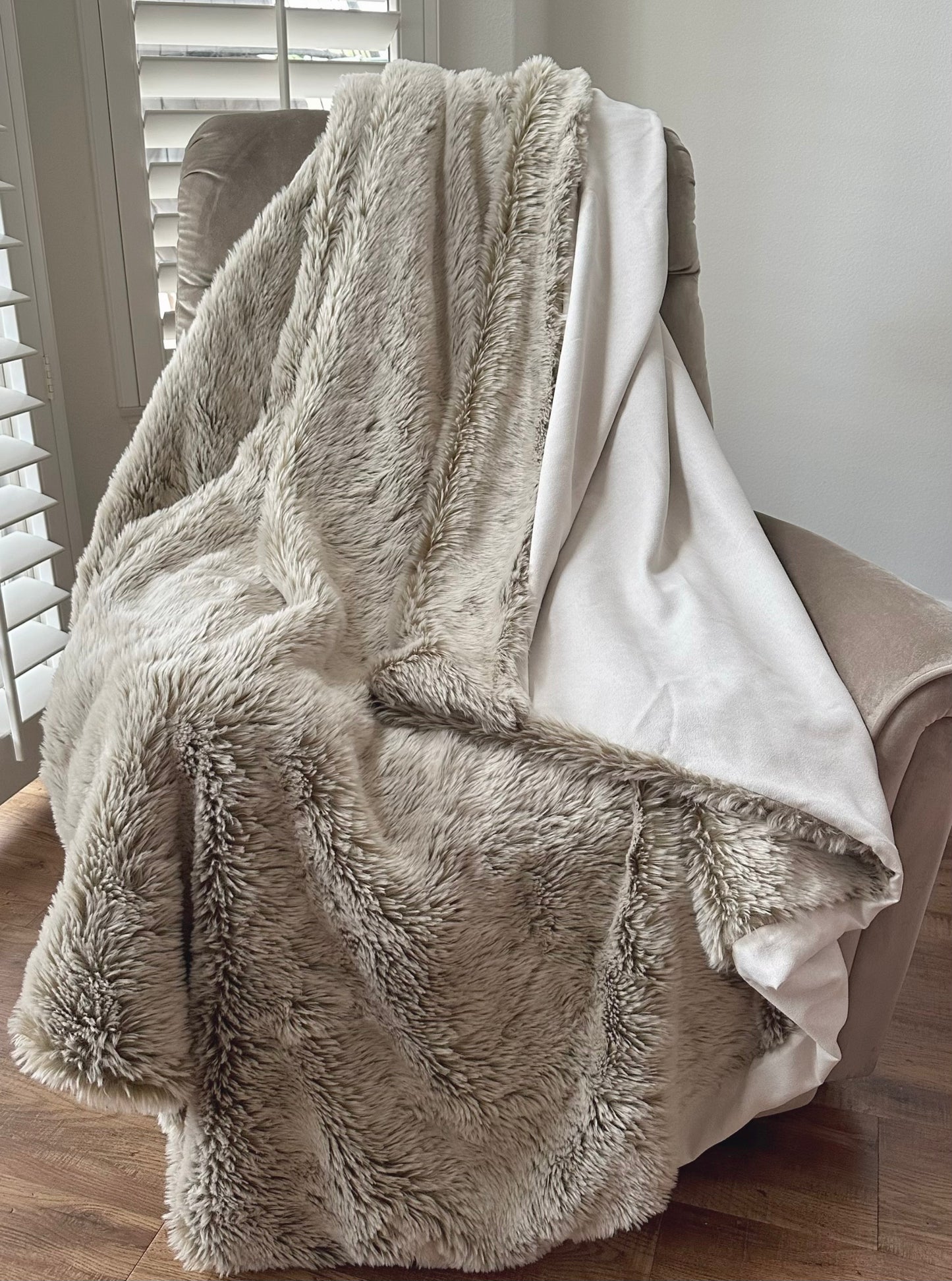 Times Square Faux Fur Throw (Edition Hotel) 60x70”