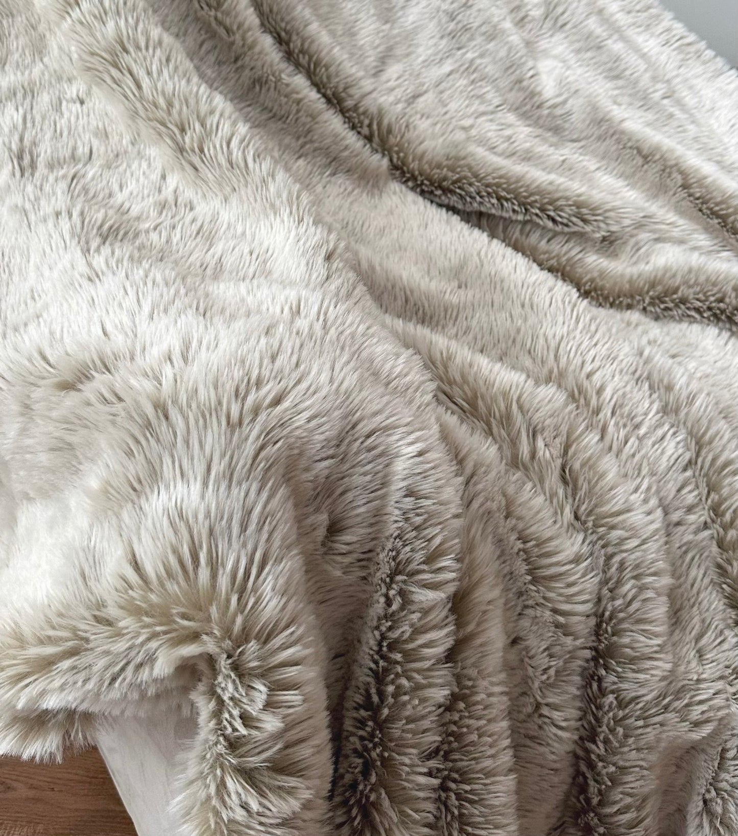 Times Square Faux Fur Throw (Edition Hotel) 60x70”