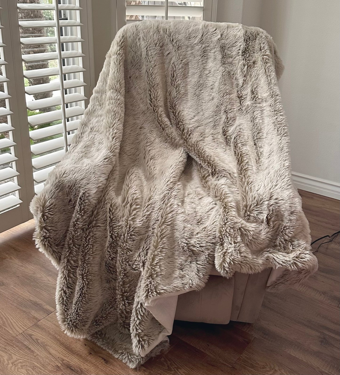 Times Square Faux Fur Throw (Edition Hotel) 60x70”
