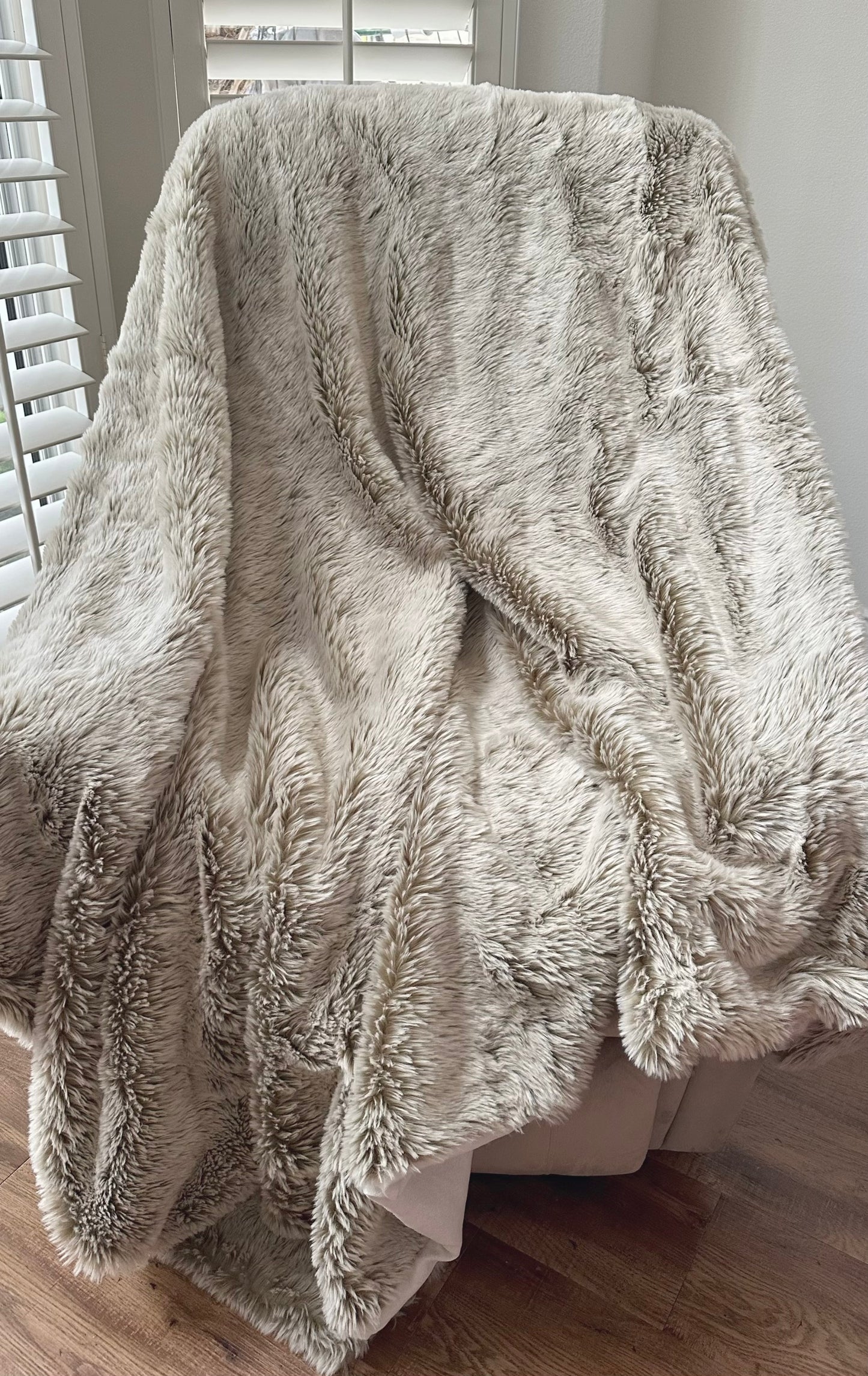 Times Square Faux Fur Throw (Edition Hotel) 60x70”