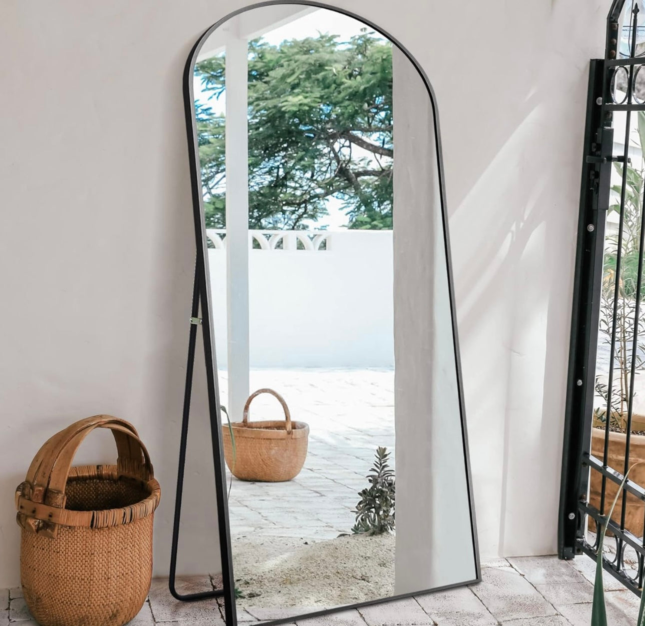 Arched Full Length Mirror, 72”x23”, Large Full Body Mirror with Aluminium Metal Frame, Shatter Protection, Wall-Mounted Mirrors for Living Room or Dressing Room. Black(Arched)
