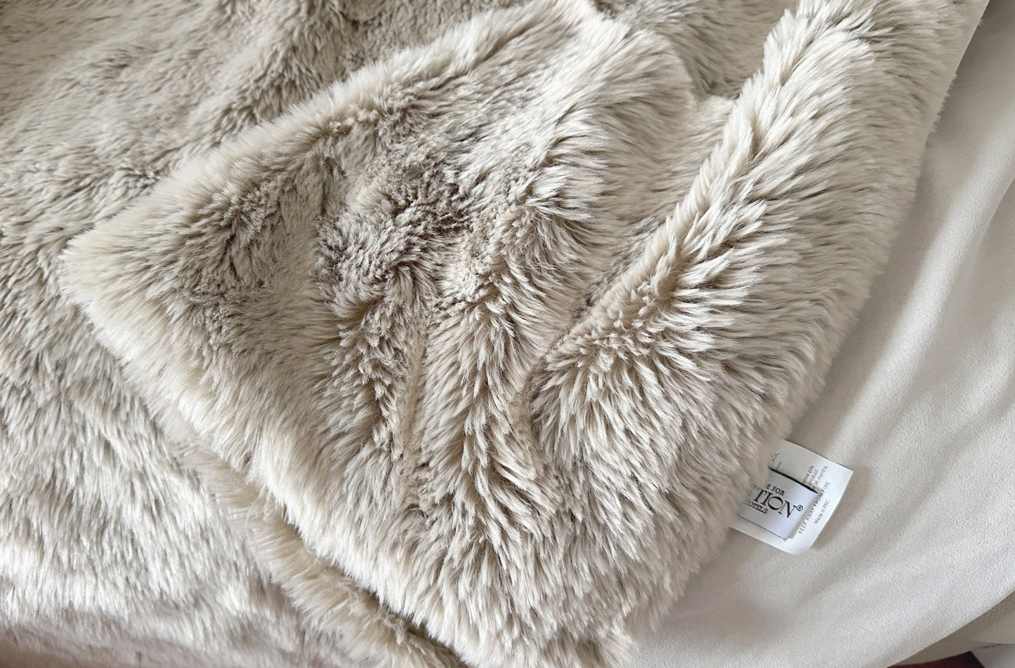 Times Square Faux Fur Throw (Edition Hotel) 60x70”