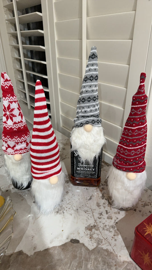 Christmas Gnome Wine Bottle Covers, 4 PCs Pack Swedish Tomte Decorative Wine Bottle Toppers Santa Scandinavian Plush Champagne Cover for Home Holiday Christmas Dining Table Decorations Party Gift