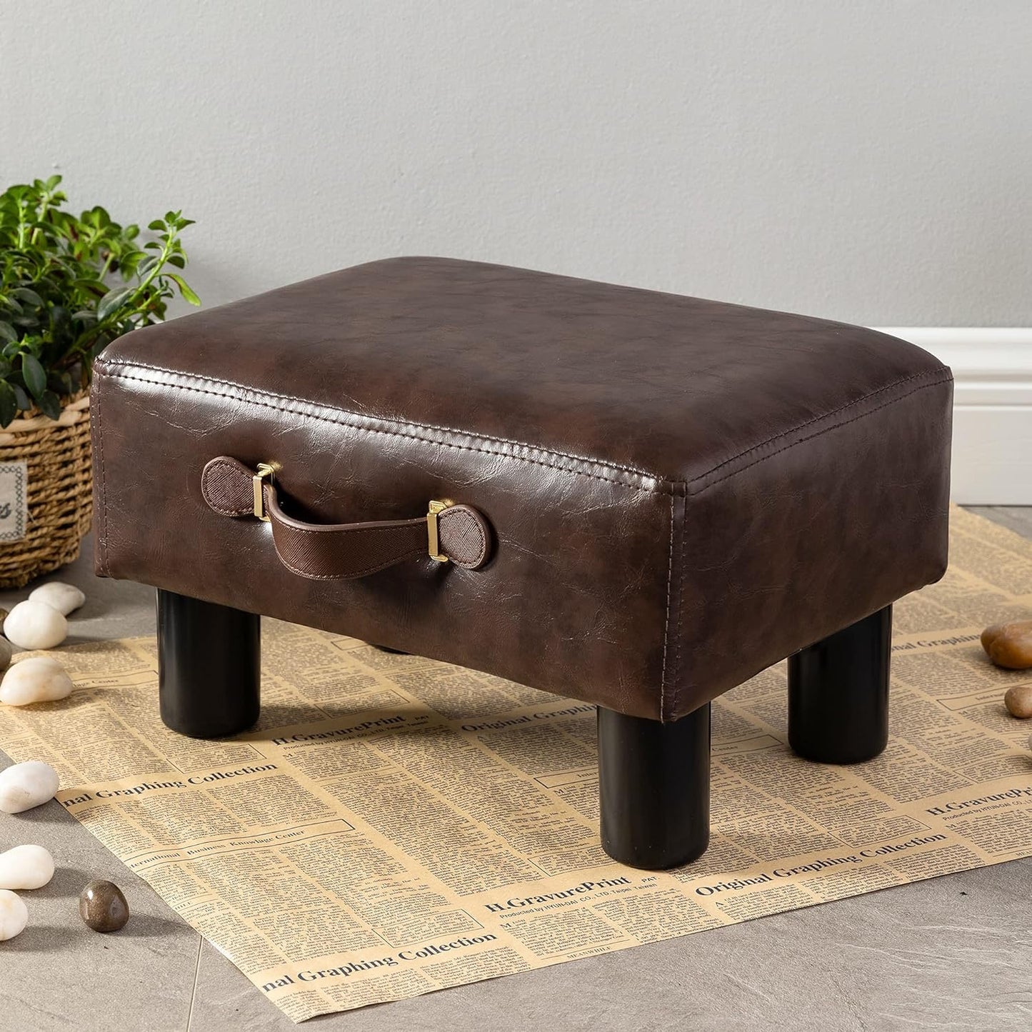 Small Foot Stool with Handle, Brown Faux Leather Short Foot Stool Rest, Rectangle Storage Foot Stools Ottoman with Plastic Legs, Padded Footstool Small Step Stool for Living Room, Office, Desk, Patio